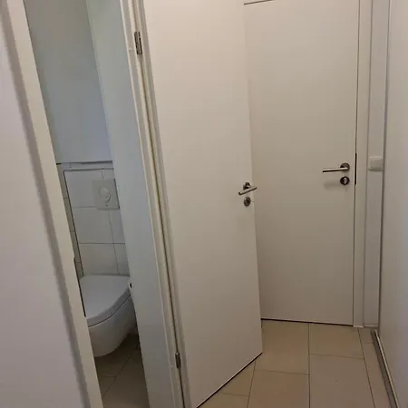 1-zimmer Im Gruenen Stadtgrenze Frankfurt Apartment