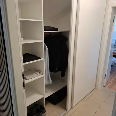 Apartment 1-zimmer Im Gruenen Stadtgrenze Frankfurt *