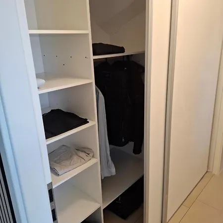 1-zimmer Im Gruenen Stadtgrenze Frankfurt Апартаменты *